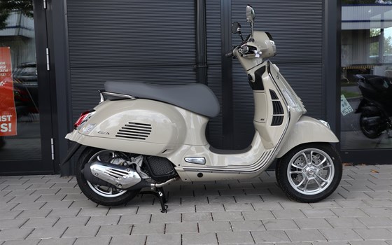 Gebrauchtmotorrad Vespa GTS 125 - Bild 2