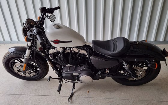 Gebrauchtmotorrad Harley-Davidson Sportster XL 1200X Forty-Eight - Bild 2