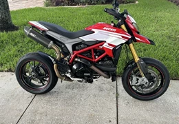 Gebrauchte Ducati Hypermotard 939 SP Gebrauchte Ducati Hypermotard 939 SP