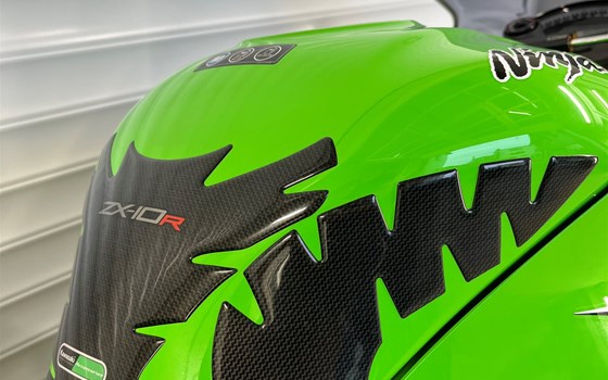 Gebrauchtmotorrad Kawasaki Ninja ZX-10R - Bild 12