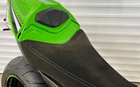 Gebrauchtmotorrad Kawasaki Ninja ZX-10R - Bild 7