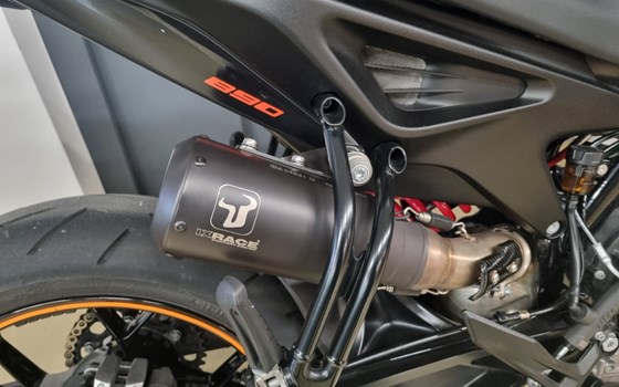 Gebrauchtmotorrad KTM 890 Duke - Bild 5 Gebrauchtmotorrad KTM 890 Duke - Bild 5