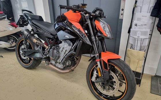 Gebrauchtmotorrad KTM 890 Duke - Bild 3 Gebrauchtmotorrad KTM 890 Duke - Bild 3