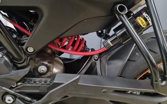 Gebrauchtmotorrad KTM 890 Duke - Bild 7 Gebrauchtmotorrad KTM 890 Duke - Bild 7