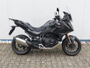 Honda NT1100 DCT Electronic Suspension