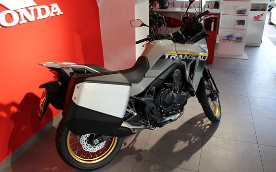 Neufahrzeug Honda XL750 Transalp - Bild 1 Neufahrzeug Honda XL750 Transalp - Bild 1