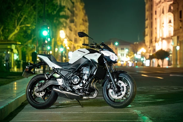 Kawasaki Z650 (WT1 Weiß) - Bild 8