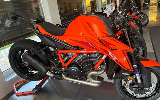 Neufahrzeug KTM 1390 Super Duke R EVO - Bild 1 Neufahrzeug KTM 1390 Super Duke R EVO - Bild 1