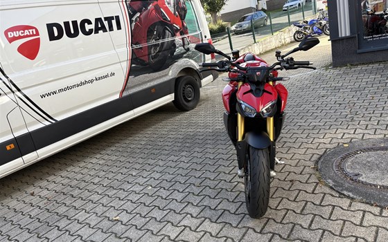 Gebrauchtmotorrad Ducati Streetfighter V2 S - Bild 4
