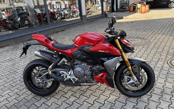 Gebrauchtmotorrad Ducati Streetfighter V2 S - Bild 7