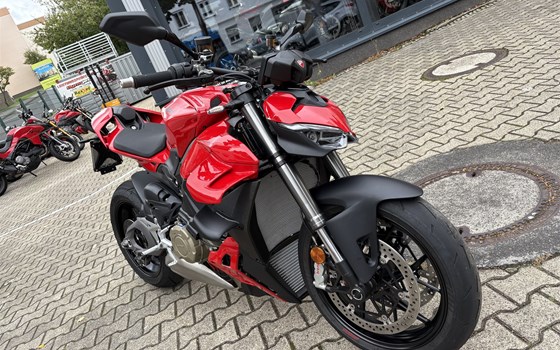 Gebrauchtmotorrad Ducati Streetfighter V4 - Bild 1