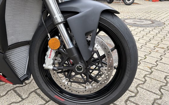 Gebrauchtmotorrad Ducati Streetfighter V4 - Bild 10