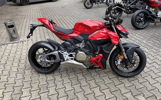 Gebrauchtmotorrad Ducati Streetfighter V4 - Bild 7