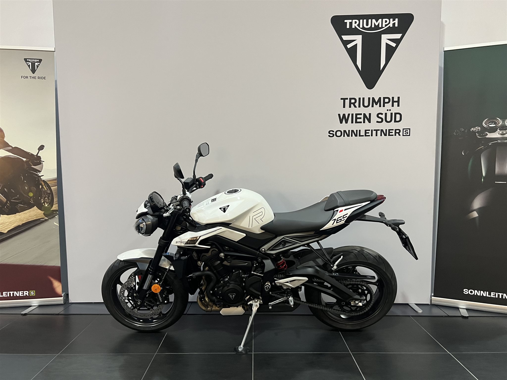 Triumph Street Triple 765 R