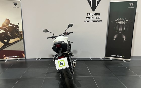 Neufahrzeug Triumph Street Triple 765 R - Bild 4 Neufahrzeug Triumph Street Triple 765 R - Bild 4