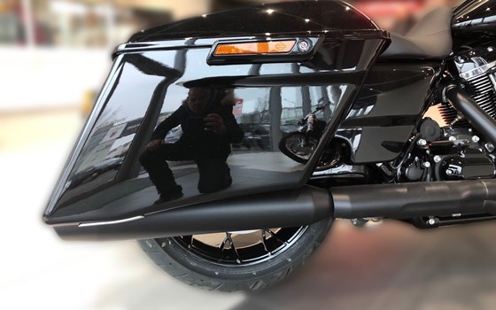 Neufahrzeug Harley-Davidson Touring Road King Special FLHRXS - Bild 11