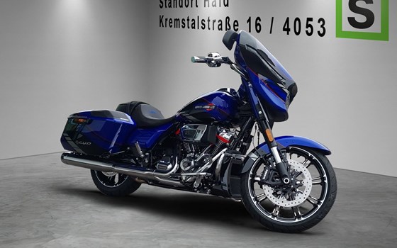 Gebrauchtmotorrad Harley-Davidson CVO Street Glide FLHXSE - Bild 5 Gebrauchtmotorrad Harley-Davidson CVO Street Glide FLHXSE - Bild 5
