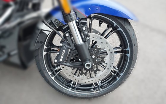 Gebrauchtmotorrad Harley-Davidson CVO Street Glide FLHXSE - Bild 6 Gebrauchtmotorrad Harley-Davidson CVO Street Glide FLHXSE - Bild 6