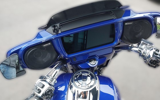 Gebrauchtmotorrad Harley-Davidson CVO Street Glide FLHXSE - Bild 8 Gebrauchtmotorrad Harley-Davidson CVO Street Glide FLHXSE - Bild 8