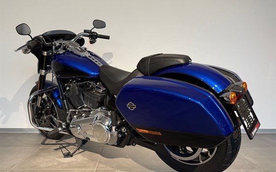 Gebrauchtmotorrad Harley-Davidson Softail Sport Glide FLSB - Bild 6