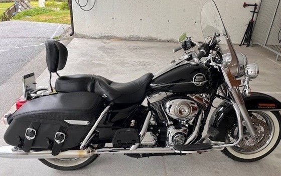 Gebrauchtmotorrad Harley-Davidson Road King Classic FLHRC - Bild 1 Gebrauchtmotorrad Harley-Davidson Road King Classic FLHRC - Bild 1