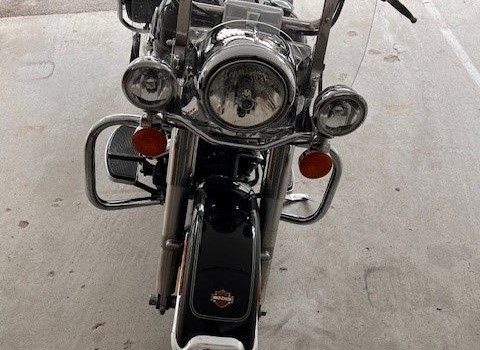 Gebrauchtmotorrad Harley-Davidson Road King Classic FLHRC - Bild 4 Gebrauchtmotorrad Harley-Davidson Road King Classic FLHRC - Bild 4