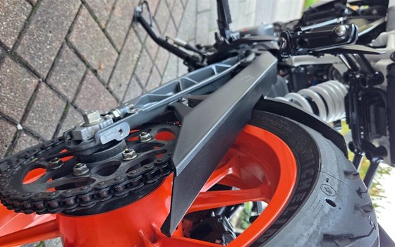 Gebrauchtmotorrad KTM 125 Duke - Bild 22 Gebrauchtmotorrad KTM 125 Duke - Bild 22