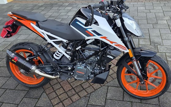 Gebrauchtmotorrad KTM 125 Duke - Bild 4 Gebrauchtmotorrad KTM 125 Duke - Bild 4
