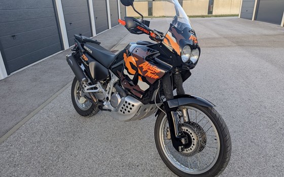 Gebrauchtmotorrad Honda XRV 750 Africa Twin - Bild 1 Gebrauchtmotorrad Honda XRV 750 Africa Twin - Bild 1
