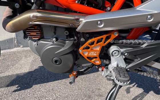 Motorrad Occasion KTM 690 SMC R - Bild 4