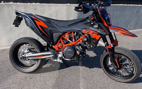 Motorrad Occasion KTM 690 SMC R - Bild 9
