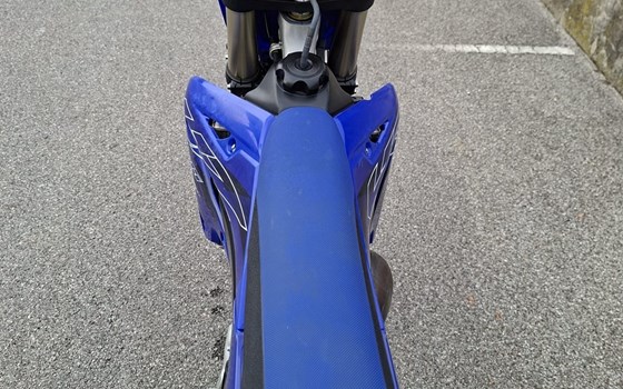 Gebrauchtmotorrad Yamaha YZ125LC - Bild 5 Gebrauchtmotorrad Yamaha YZ125LC - Bild 5