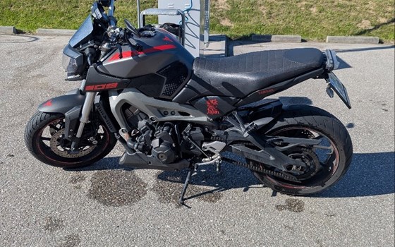 Gebrauchtmotorrad Yamaha MT-09 - Bild 7 Gebrauchtmotorrad Yamaha MT-09 - Bild 7