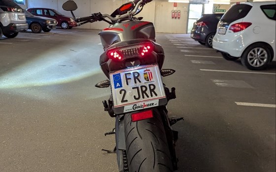 Gebrauchtmotorrad Yamaha MT-09 - Bild 2 Gebrauchtmotorrad Yamaha MT-09 - Bild 2