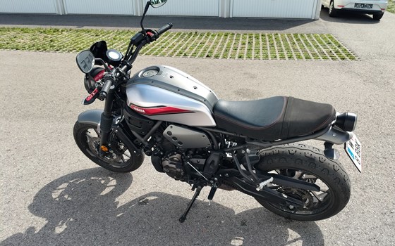 Gebrauchtmotorrad Yamaha XSR700 - Bild 4 Gebrauchtmotorrad Yamaha XSR700 - Bild 4