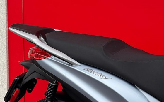 Neufahrzeug Piaggio Medley 125 - Bild 14