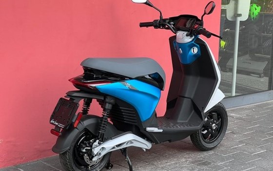 Neufahrzeug Piaggio 1 Active - Bild 2