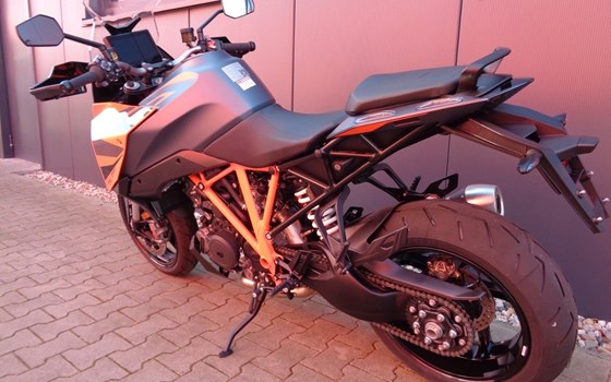 Gebrauchtmotorrad KTM 1290 Super Duke GT - Bild 11