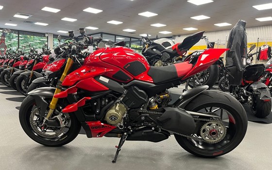 Gebrauchtmotorrad Ducati Streetfighter V4 S - Bild 4