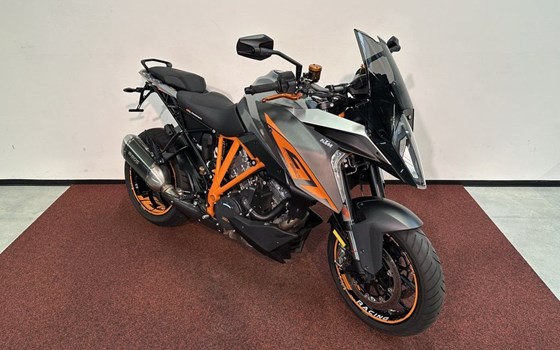 Gebrauchtmotorrad KTM 1290 Super Duke GT - Bild 2