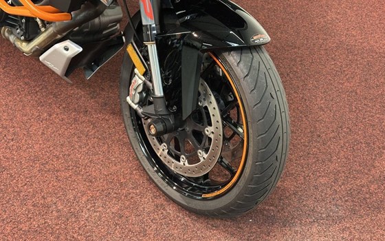 Gebrauchtmotorrad KTM 1290 Super Duke GT - Bild 12
