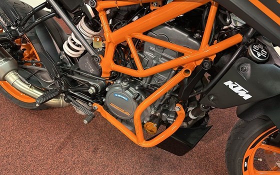 Gebrauchtmotorrad KTM 125 Duke - Bild 11