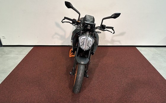 Gebrauchtmotorrad KTM 125 Duke - Bild 3