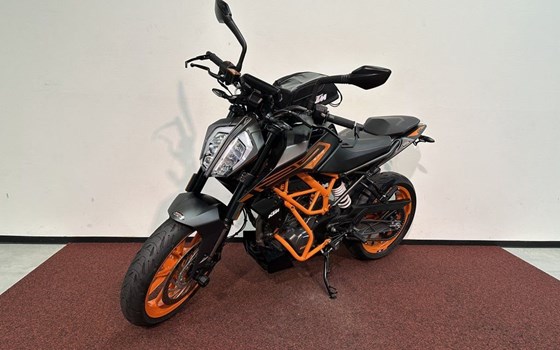 Gebrauchtmotorrad KTM 125 Duke - Bild 4