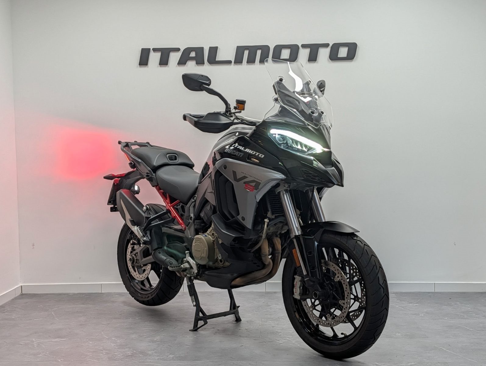 Ducati Multistrada V4 S TRAVEL RADAR