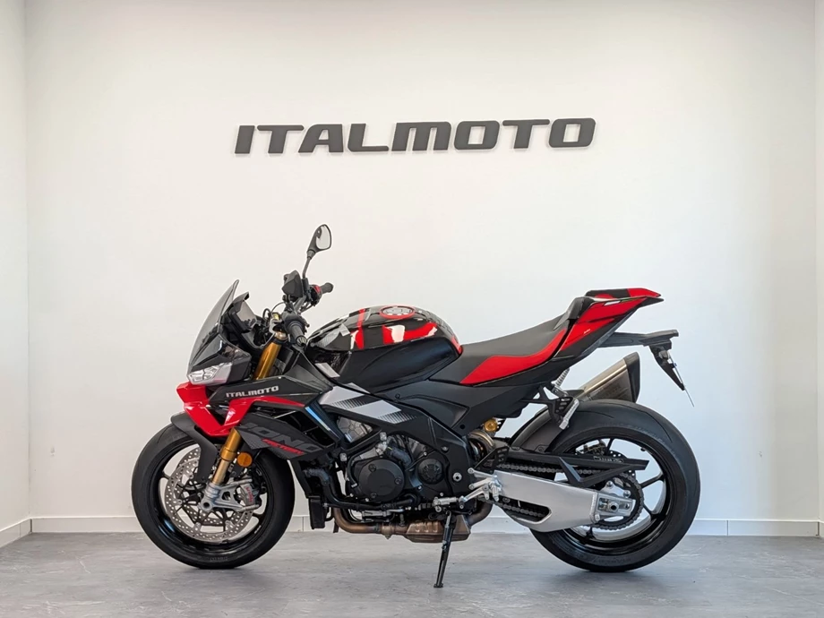 Angebot Aprilia Tuono V4 1100 Factory Bild 3: Angebot Aprilia Tuono V4 1100 Factory