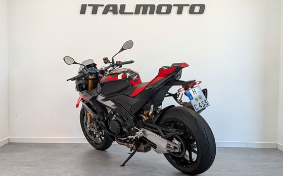 Gebrauchtmotorrad Aprilia Tuono V4 1100 Factory - Bild 4