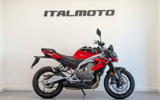 Gebrauchtmotorrad Aprilia Tuono 457 - Bild 2