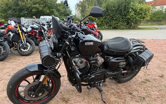 Gebrauchtmotorrad Hyosung GV 300 S Aquila - Bild 4