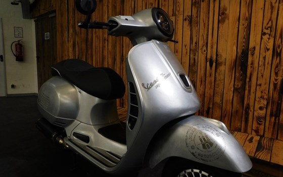 Gebrauchtmotorrad Vespa GTS 300 - Bild 15